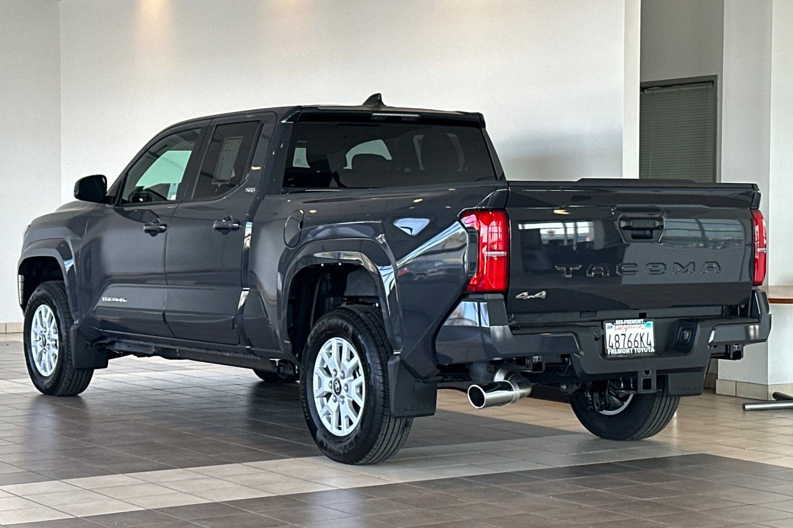 Certified 2025 Toyota Tacoma SR5 image 6