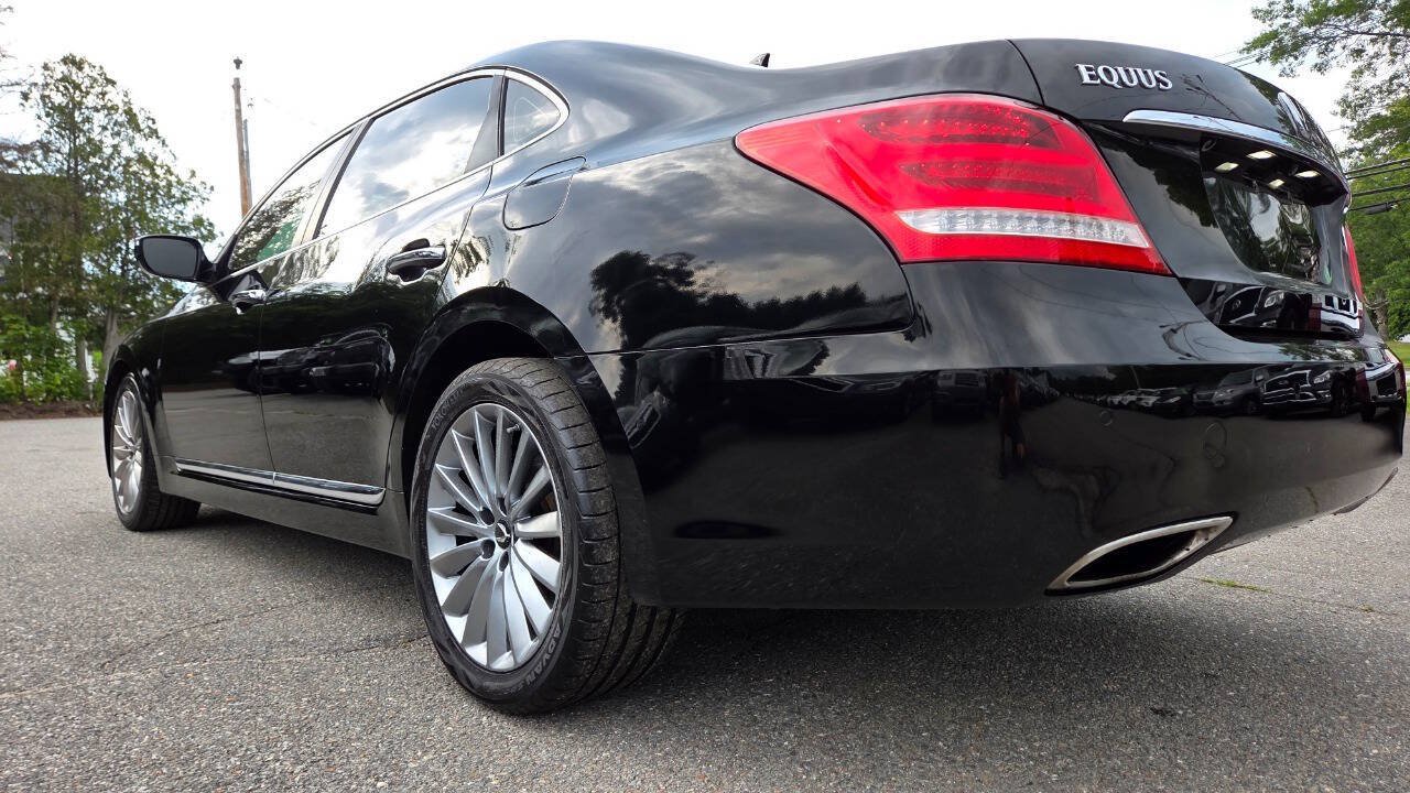 Used 2015 Hyundai Equus Signature RWD image 13