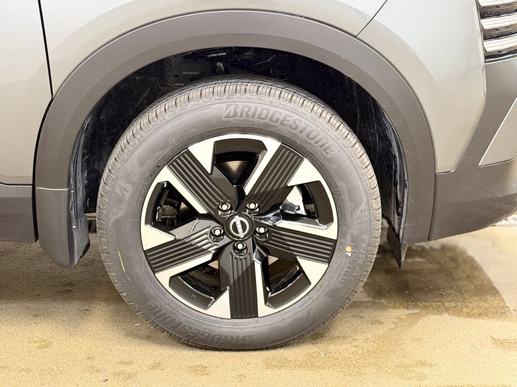 New 2027 Nissan Kicks SV AWD/4WD image 4