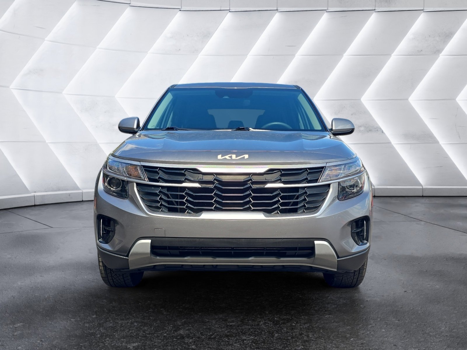 Used 2024 Kia Seltos LX image 8