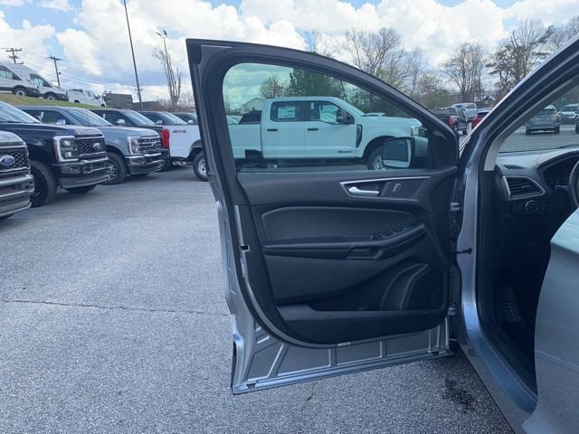 Used 2022 Ford Edge SEL image 21