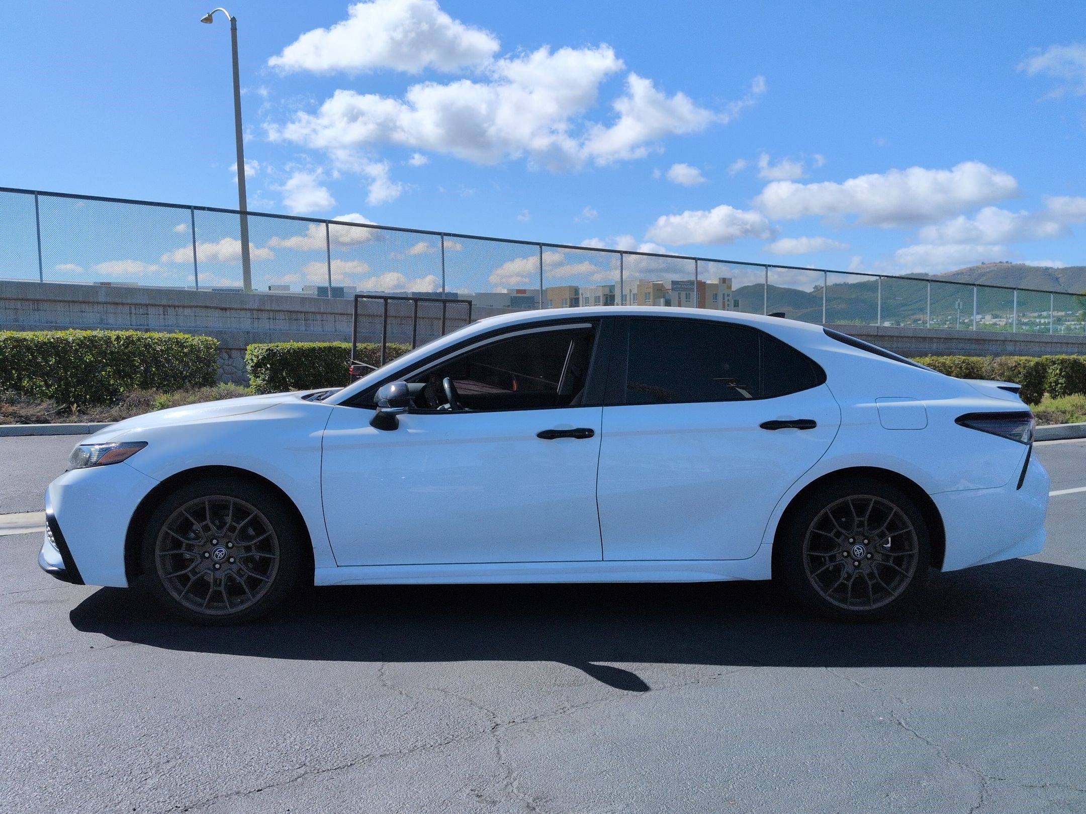 Used 2023 Toyota Camry SE image 7