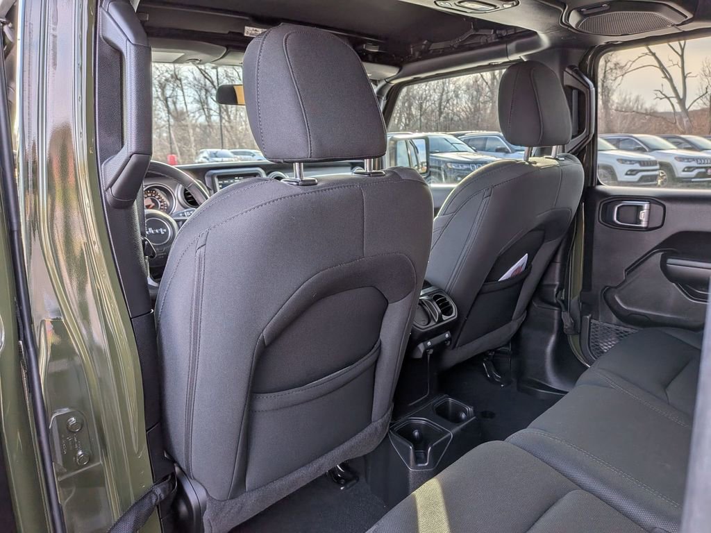 Used 2021 Jeep Wrangler Unlimited Sport image 16