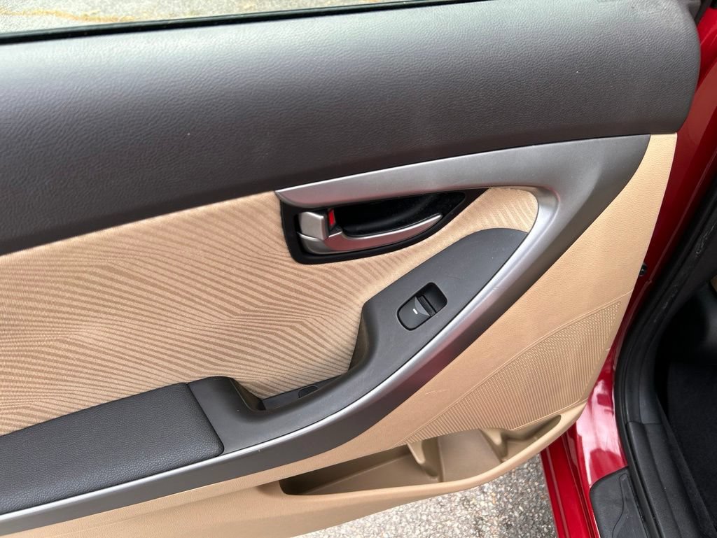 Used 2012 Hyundai Elantra GLS w/ Preferred Pkg 3 FWD image 23