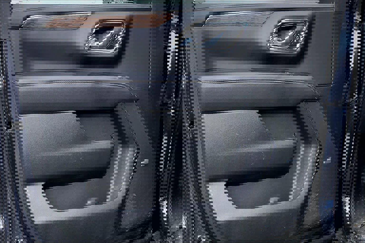 Used 2022 Chevrolet Tahoe Premier image 22