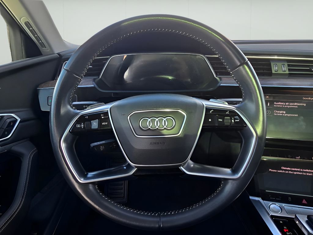 Used 2020 Audi e-tron Premium Plus image 29
