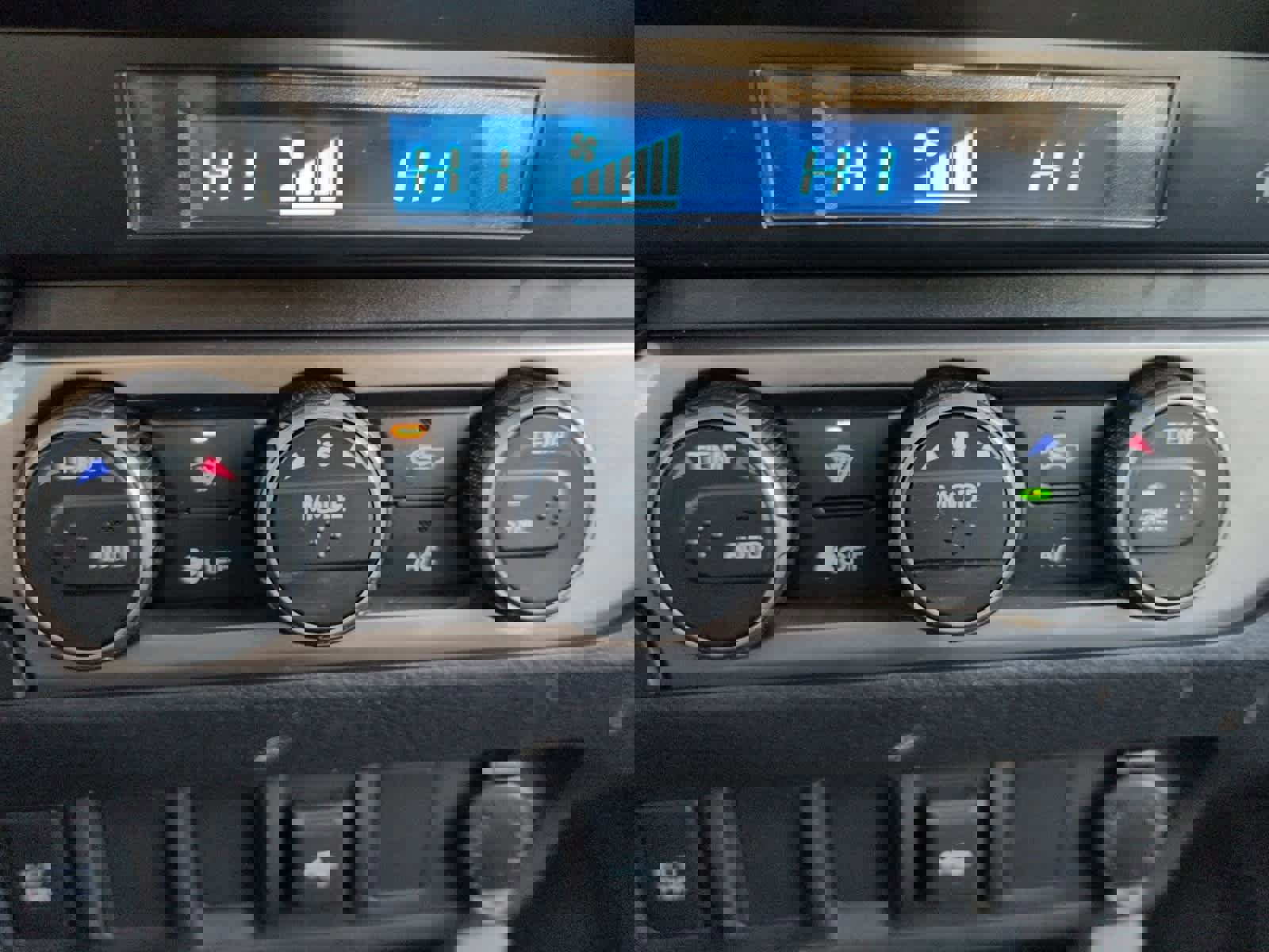 Used 2023 Toyota Tacoma SR image 22