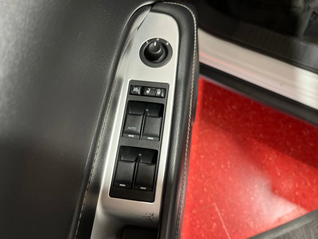 Used 2016 Jeep Compass Latitude AWD/4WD image 12