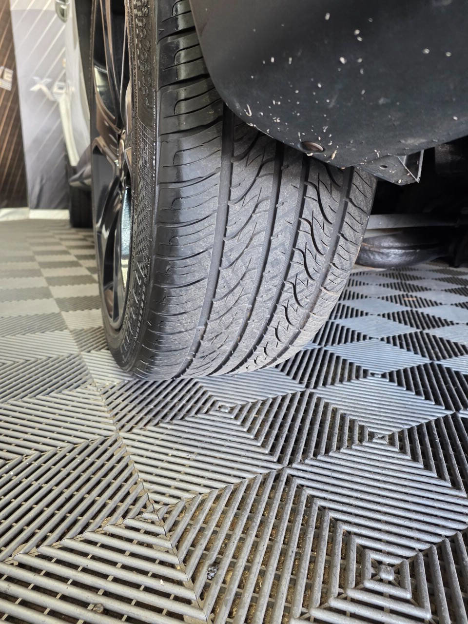 Used 2012 Land Rover Range Rover Sport HSE LUX image 39