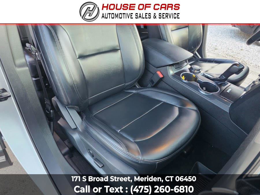Used 2019 Ford Explorer XLT w/ Equipment Group 202A AWD/4WD image 44