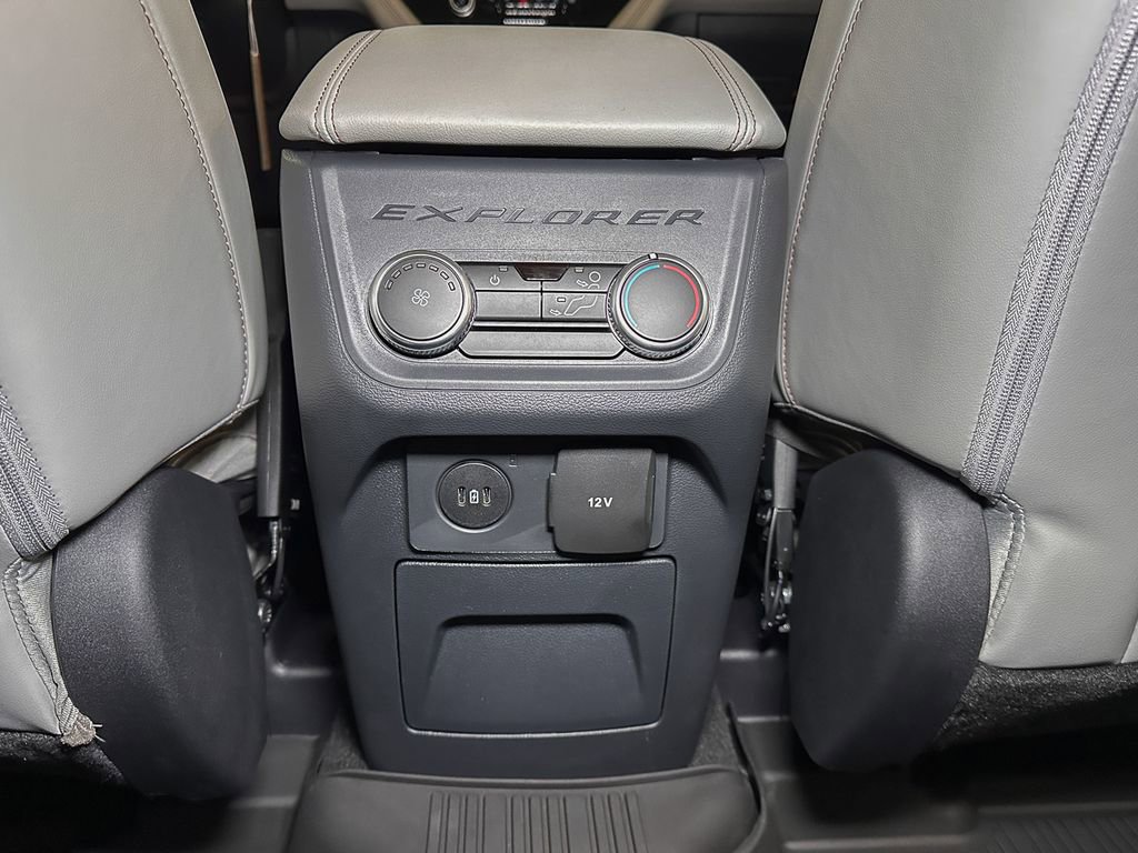 New 2026 Ford Explorer Active w/ Active Comfort Package image 26