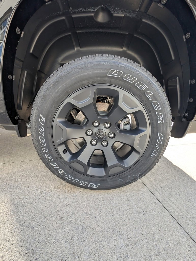 New 2026 RAM 1500 4x4 Crew Cab image 48