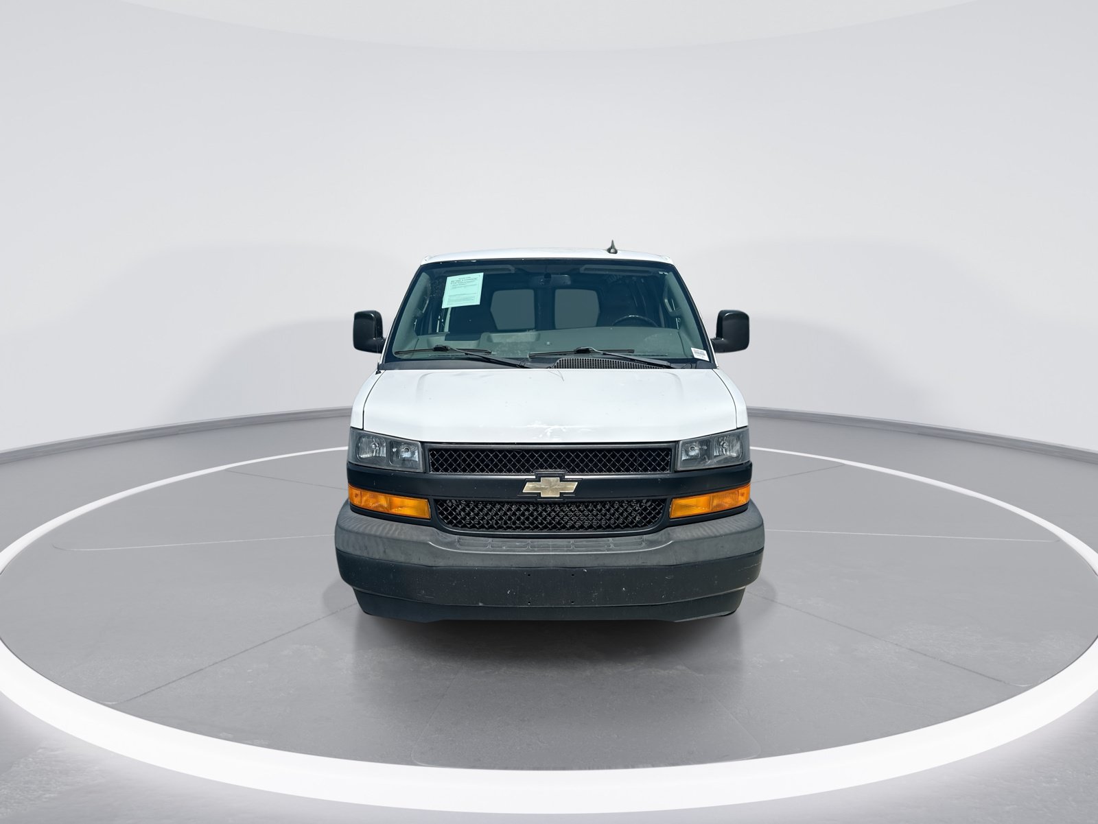 Used 2020 Chevrolet Express 2500 w/ Driver Convenience Package RWD image 3