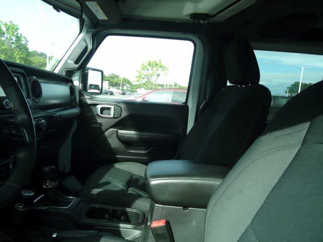 Used 2019 Jeep Wrangler Sport AWD/4WD image 9