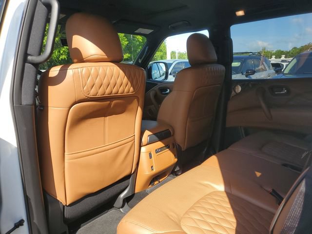 Used 2024 INFINITI QX80 Sensory AWD/4WD image 10
