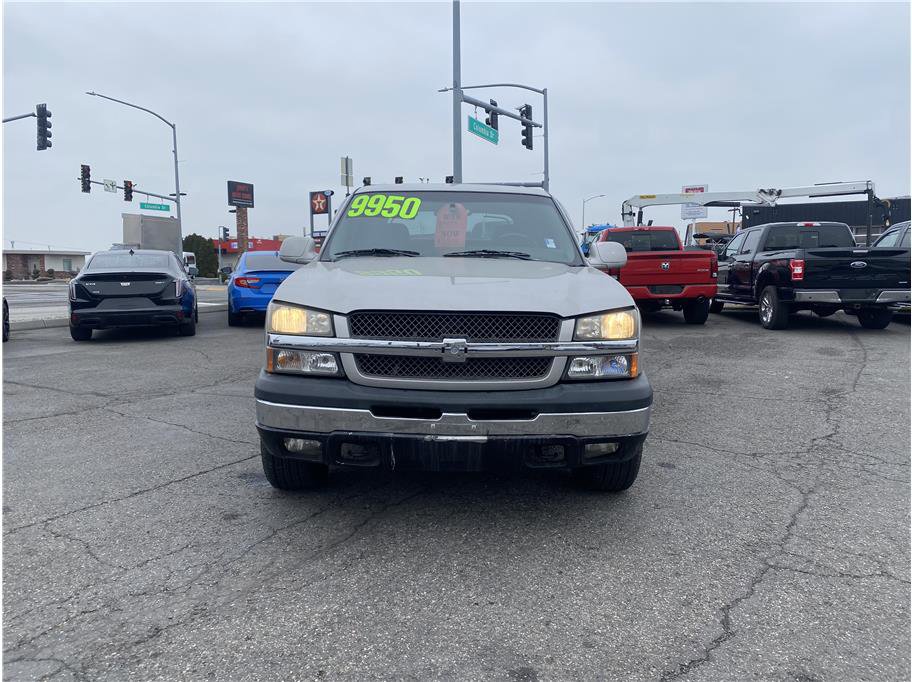 Used 2004 Chevrolet Avalanche 2WD image 2
