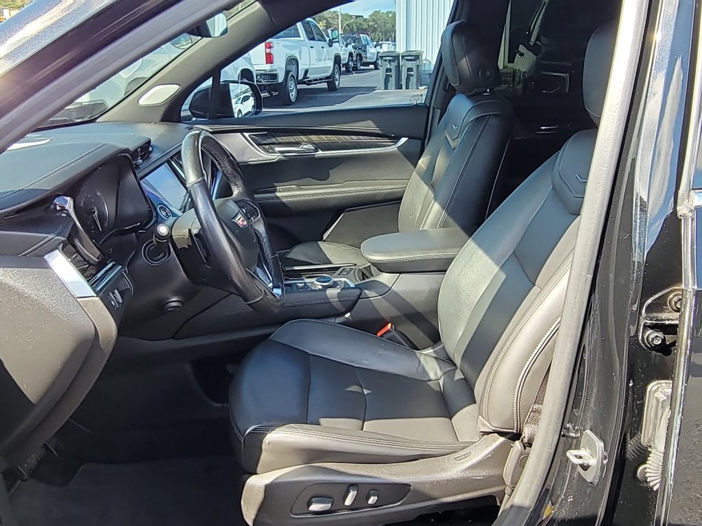 Certified 2021 Cadillac XT6 Premium Luxury FWD image 19