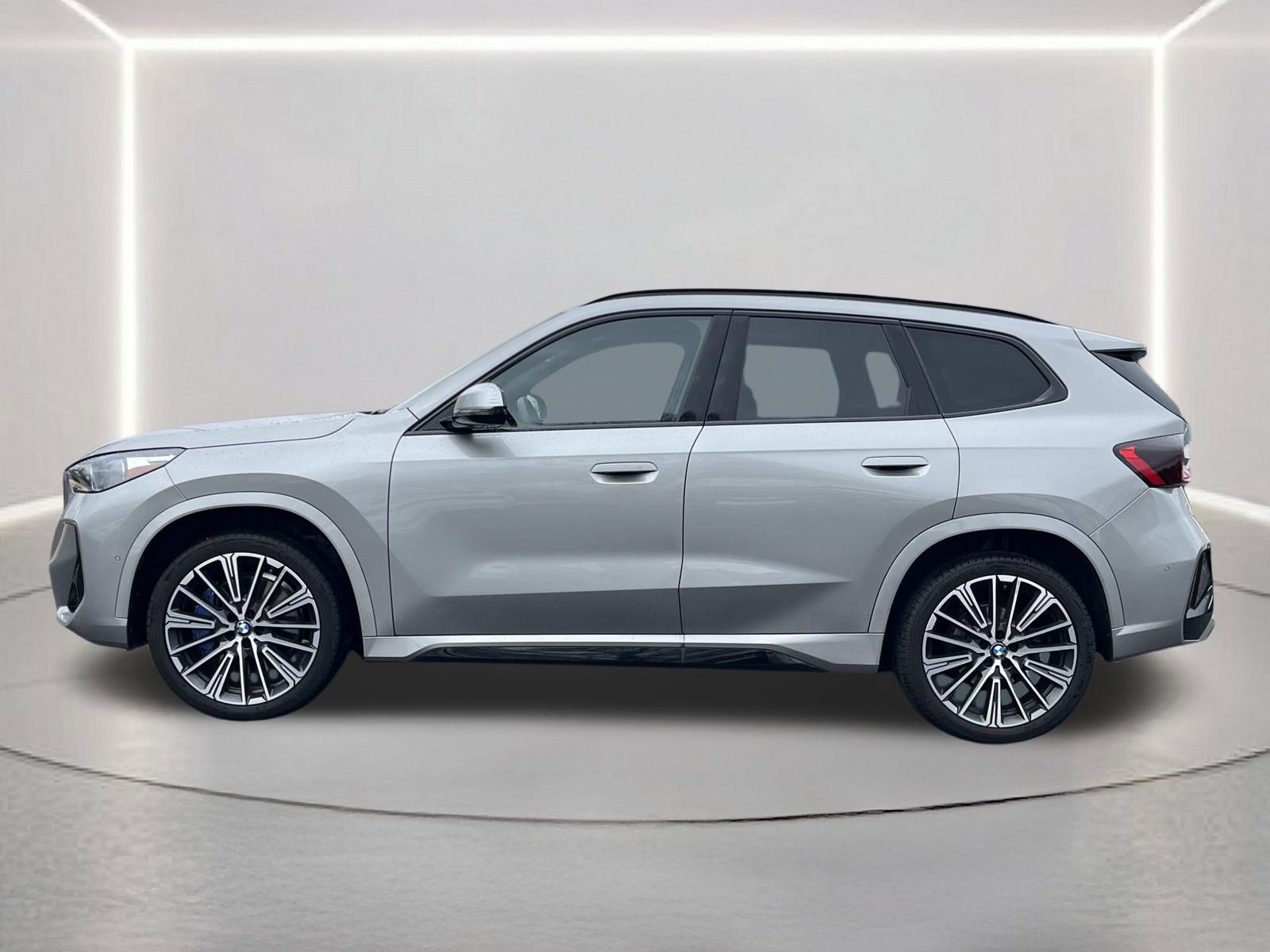 Used 2025 BMW X1 xDrive28i w/ M Sport Package image 24