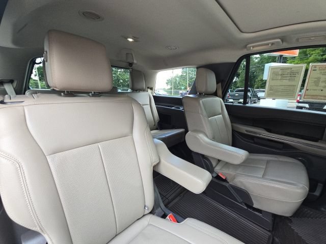 Used 2020 Ford Expedition XLT w/ Equipment Group 202A RWD image 17