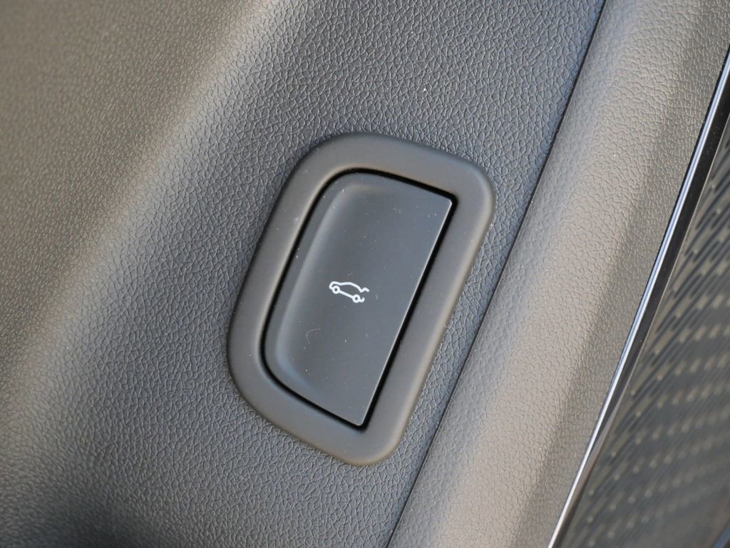 New 2026 GMC Acadia AT4 w/ Luxury Package AWD/4WD image 43