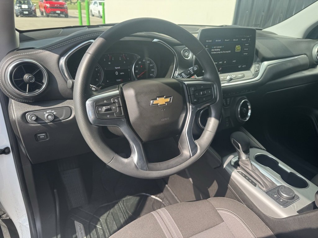 Used 2024 Chevrolet Blazer LT w/ Driver Confidence Package image 8