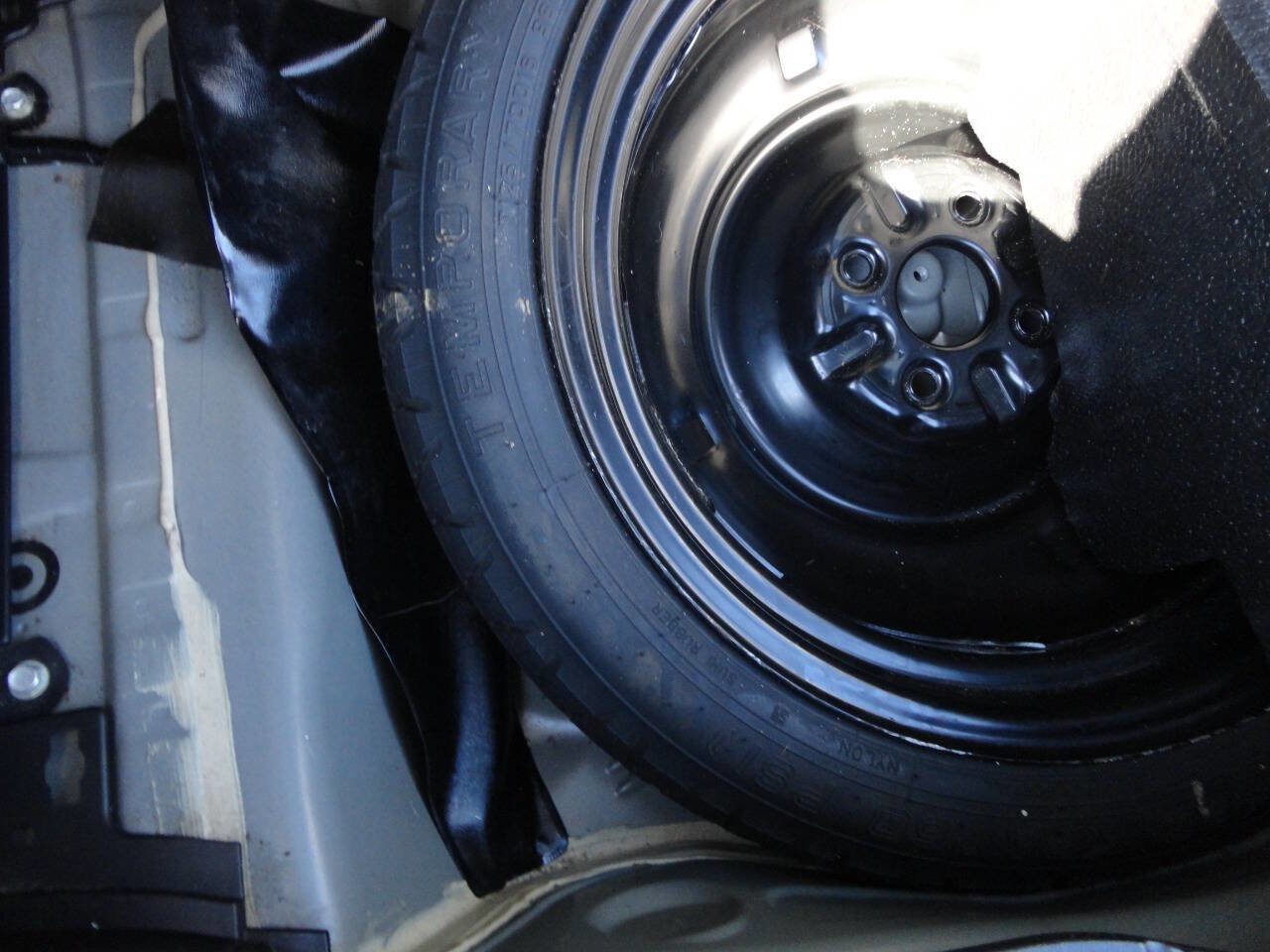 Used 2017 Toyota Prius C Four image 11