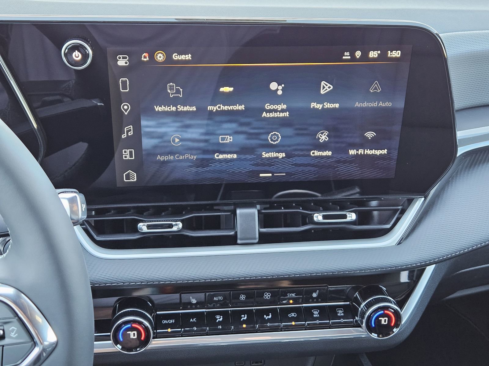 New 2026 Chevrolet Equinox LT w/ Convenience Package II image 17