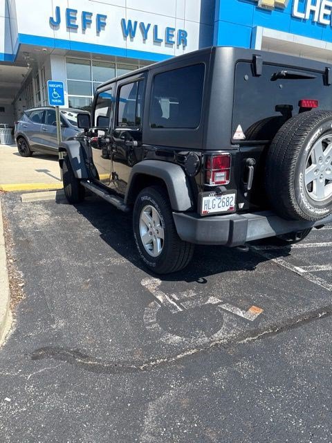 Used 2017 Jeep Wrangler Unlimited Sport w/ Mopar Black Appearance Group AWD/4WD image 3