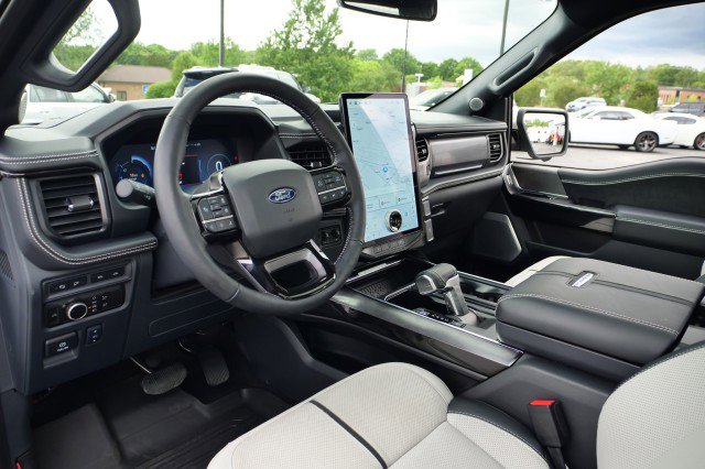 Used 2024 Ford F150 Lightning Platinum AWD/4WD image 3