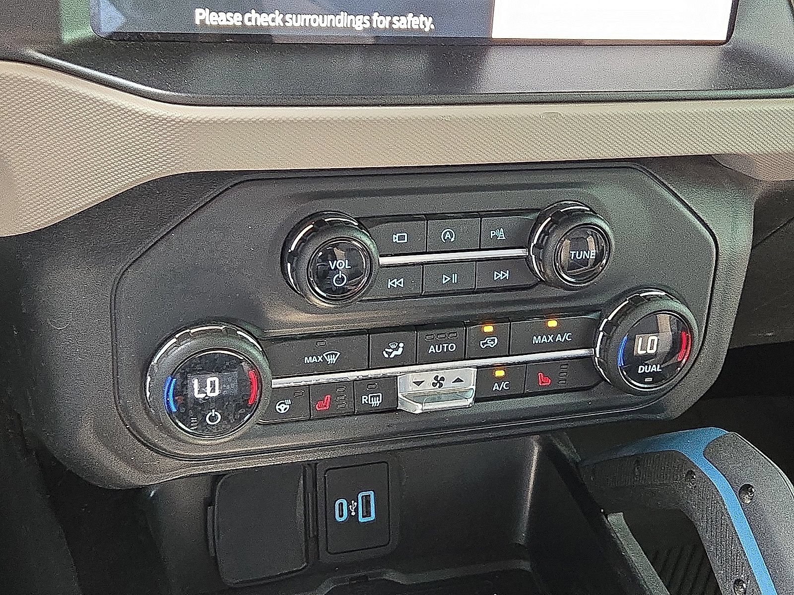 Used 2023 Ford Bronco Wildtrak AWD/4WD image 28