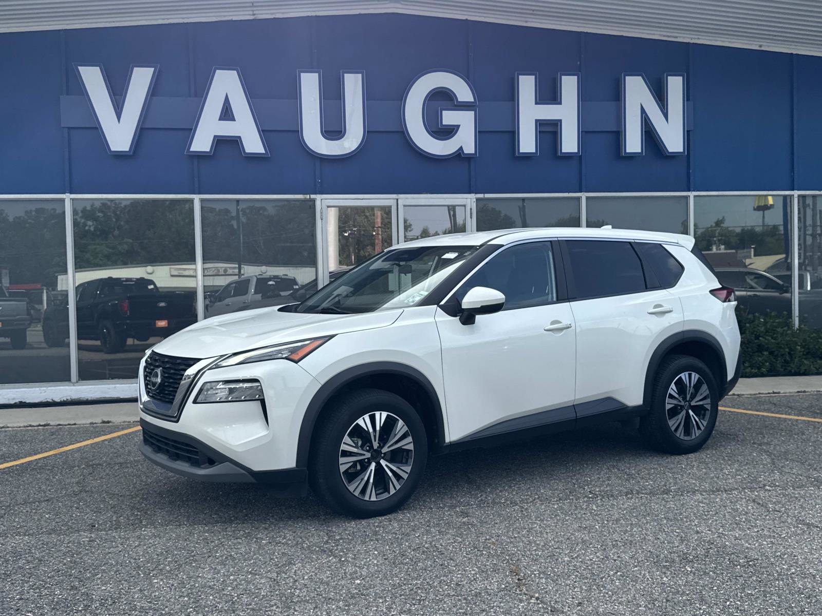 Used 2023 Nissan Rogue SV