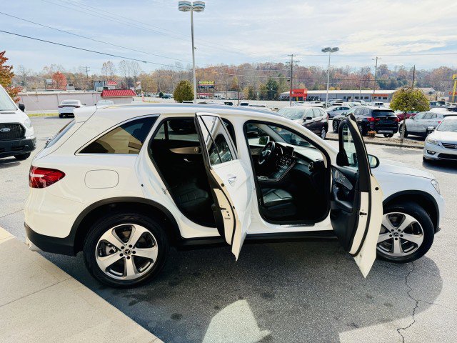 Used 2019 Mercedes-Benz GLC 300 4MATIC image 14