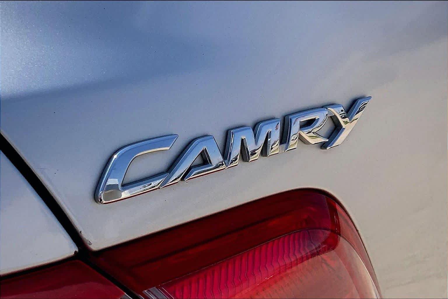 Used 2011 Toyota Camry LE w/ LE Extra-Value Pkg FWD image 30