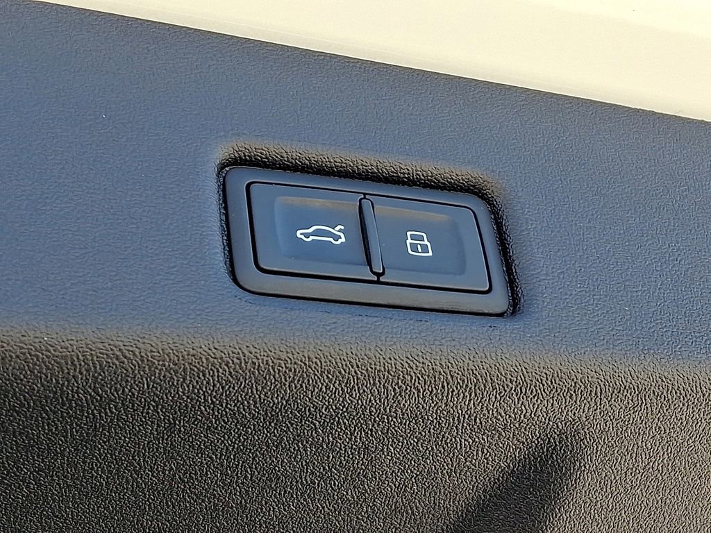Used 2025 Audi Q5 Premium Plus image 31