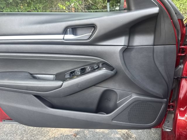 Used 2020 Nissan Altima 2.5 SV FWD image 25
