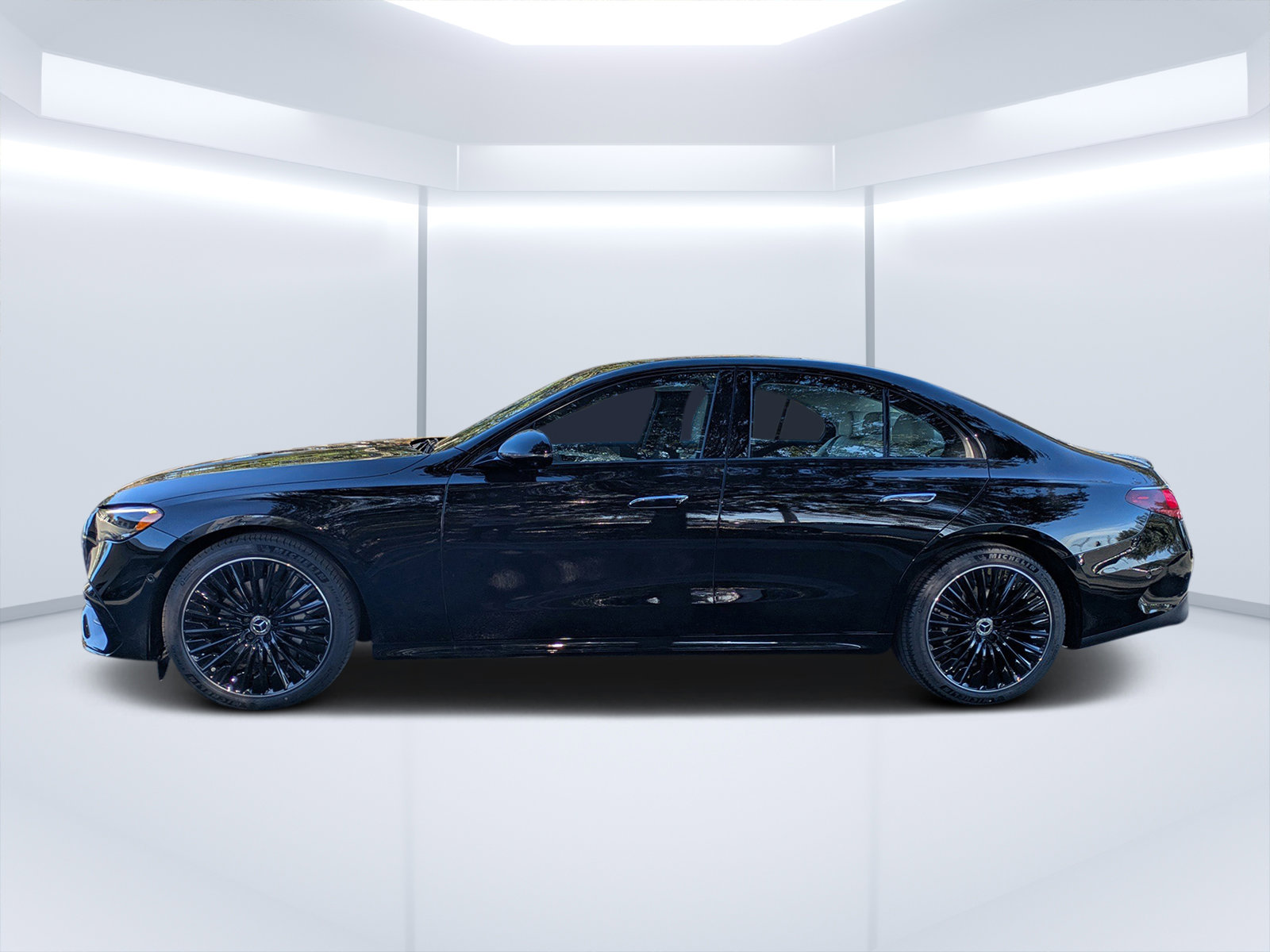 New 2026 Mercedes-Benz E 350 4MATIC Sedan image 9