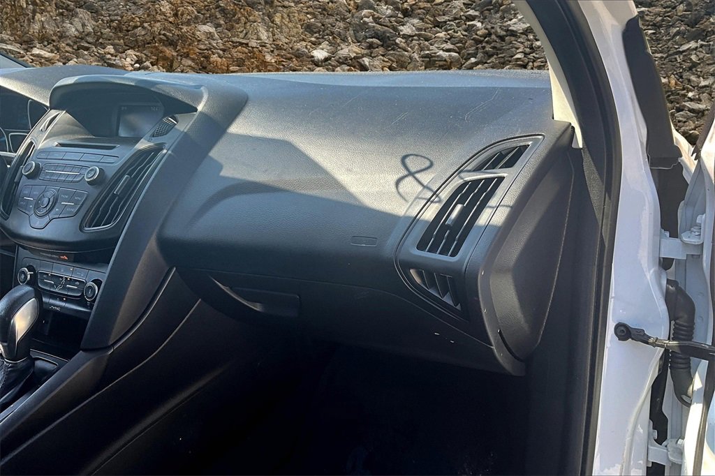 Used 2017 Ford Focus SE image 15