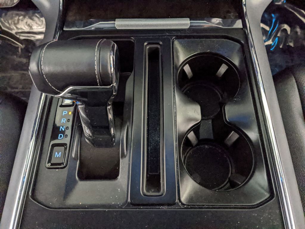 Used 2023 Ford F150 Lariat w/ Trailer Tow Package image 9