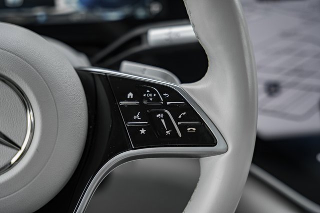 Used 2023 Mercedes-Benz EQS 580 4MATIC SUV image 23