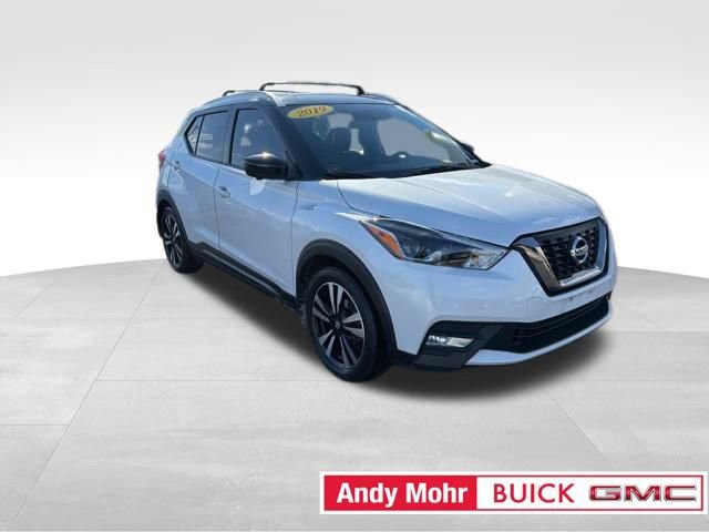 Used 2019 Nissan Kicks SR w/ SR Premium Package image 3