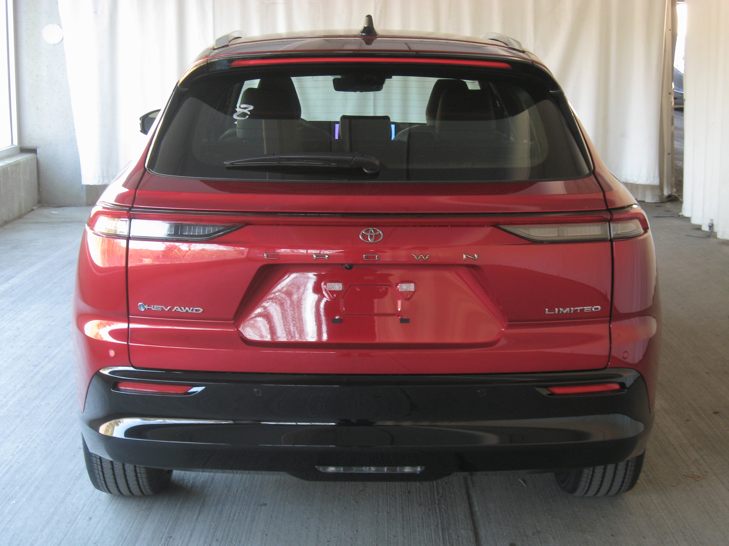 New 2025 Toyota Crown Signia image 8