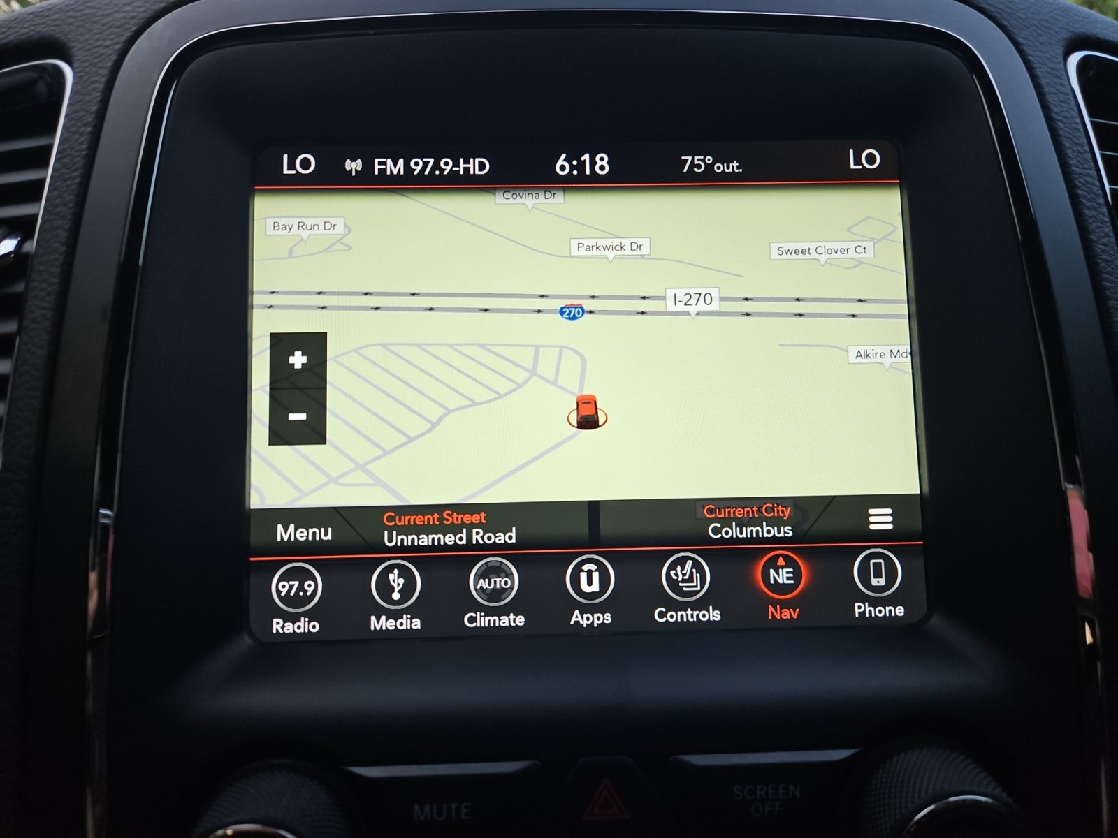 Used 2018 Dodge Durango R/T w/ Technology Group AWD/4WD image 22
