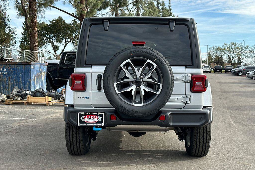 New 2024 Jeep Wrangler Unlimited w/ Convenience Group AWD/4WD image 5