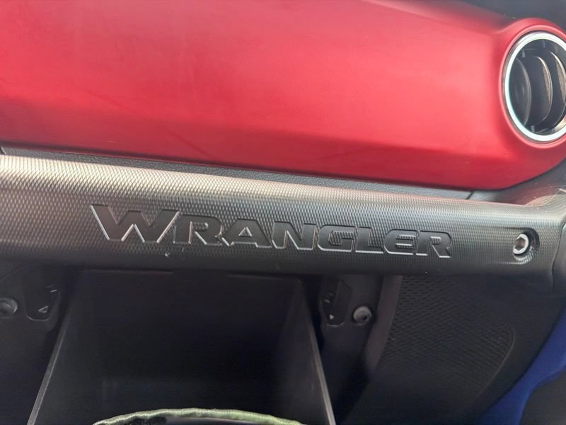 Used 2020 Jeep Wrangler Unlimited Rubicon w/ LED Lighting Group AWD/4WD image 41