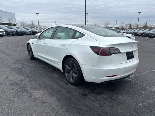 Used 2020 Tesla Model 3 Standard Range Plus image 4