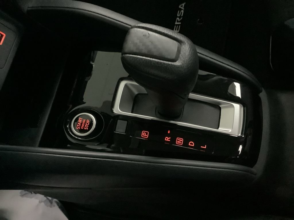 Used 2025 Nissan Versa SV w/ Trunk Package image 28