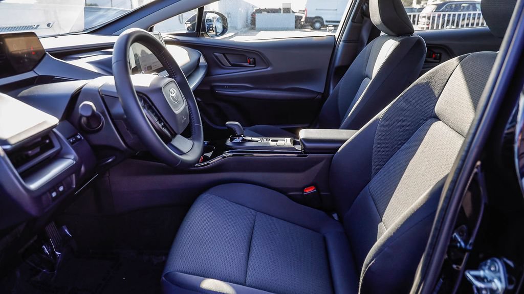 Used 2026 Toyota Prius LE FWD image 21