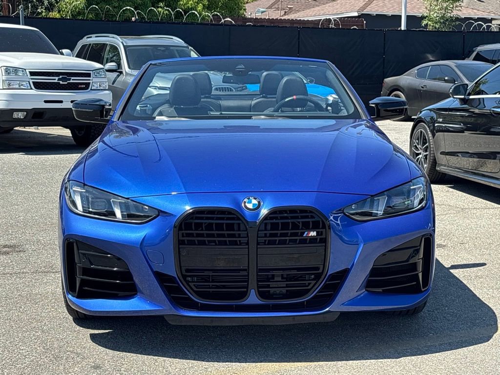 Used 2025 BMW M440i Convertible image 8
