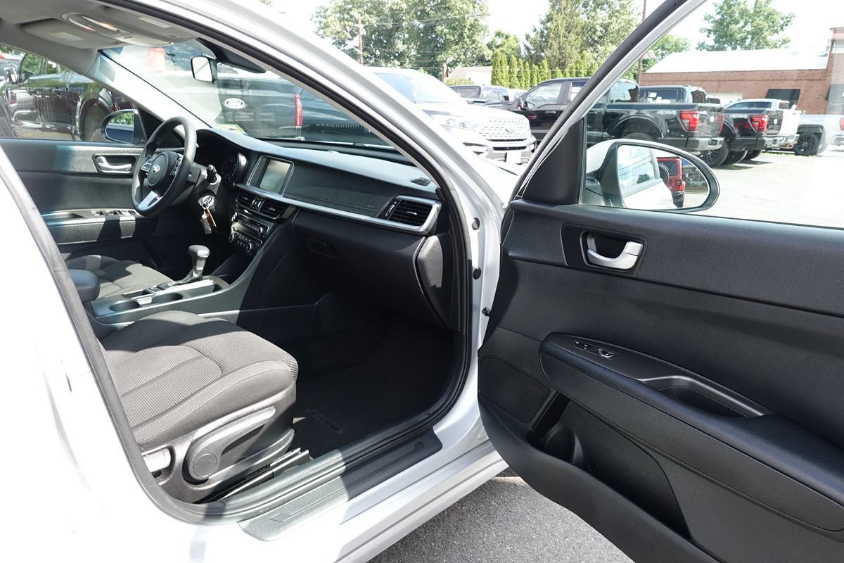 Used 2019 Kia Optima LX FWD image 26