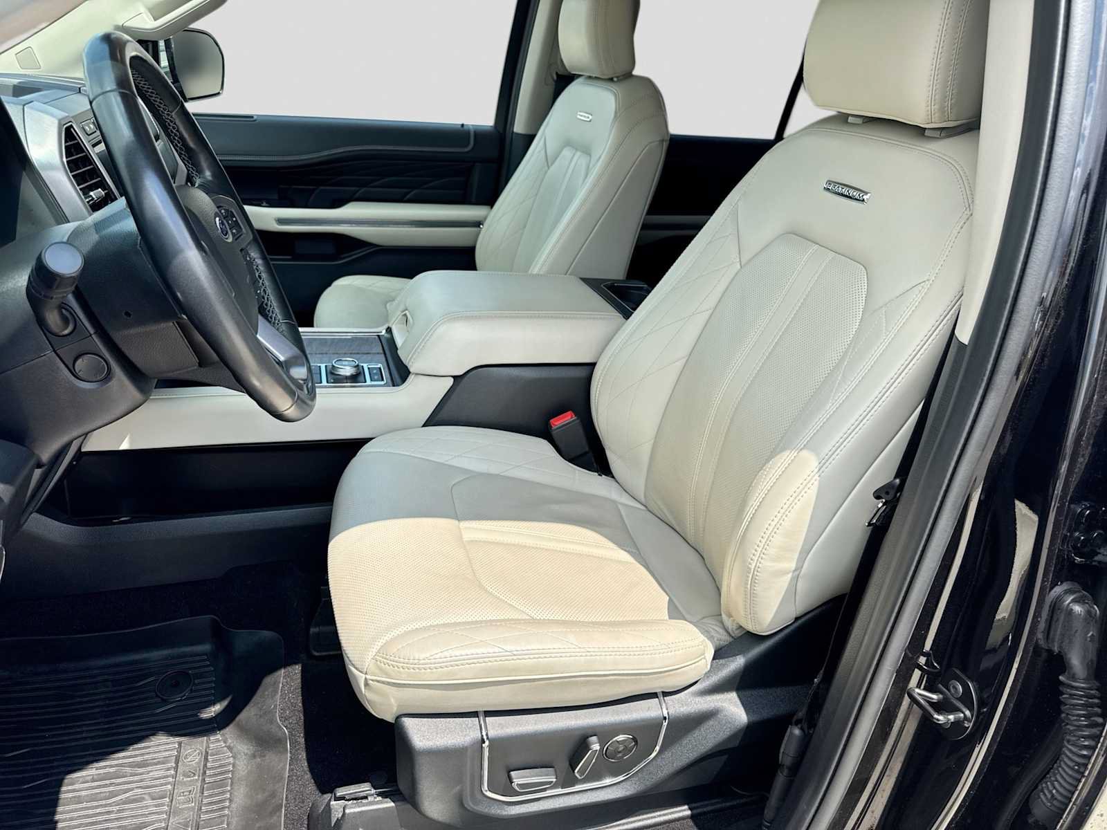 Used 2019 Ford Expedition Platinum AWD/4WD image 15
